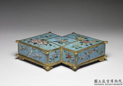 图片[2]-Copper box in the shape of intersecting lozenges with cloisonne enamels, Qing dynasty (1644-1911)-China Archive